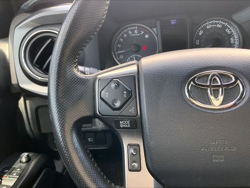 Used 2019 Toyota Tacoma 2WD Double Cab image 24