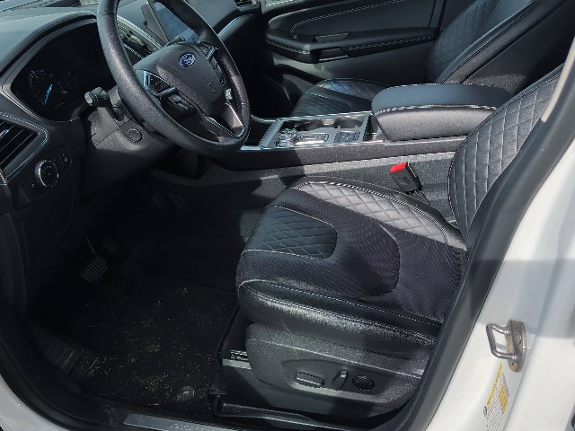 Used 2024 Ford Edge Titanium w/ Equipment Group 301A AWD/4WD image 14