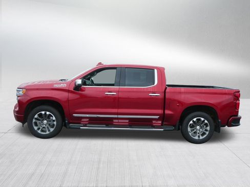 Certified 2025 Chevrolet Silverado 1500 High Country w/ Technology Package image 4