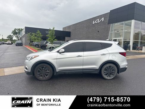 Used 2017 Hyundai Santa Fe Sport 2.0T FWD image 11