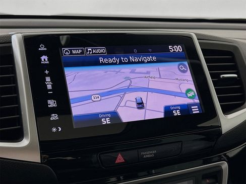 Used 2017 Honda Pilot Touring image 14