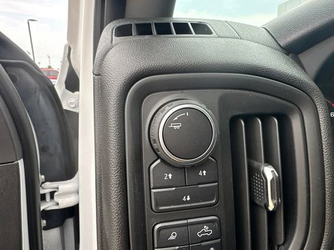 Used 2025 Chevrolet Silverado 2500 Custom w/ Custom Value Package AWD/4WD image 11