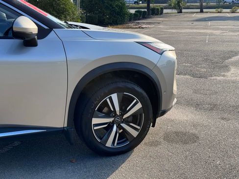 Certified 2023 Nissan Rogue Platinum w/ Platinum Premium Package image 9