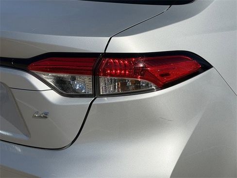 Certified 2024 Toyota Corolla LE image 7