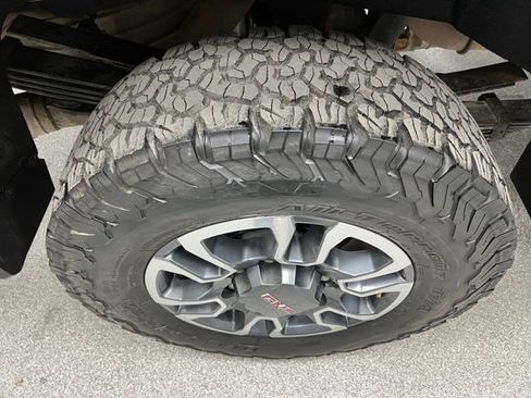 Used 2021 GMC Sierra 3500 SLT w/ Gooseneck/5TH Wheel Package image 17