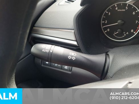 Used 2025 Nissan Altima 2.5 SV FWD image 18