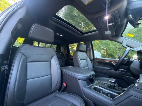 Used 2023 GMC Sierra 1500 Denali AWD/4WD image 47