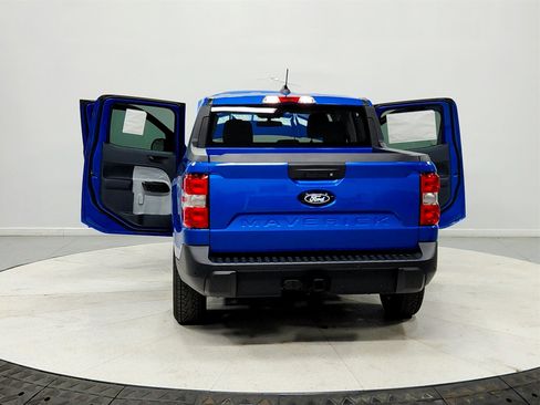 New 2025 Ford Maverick XLT w/ XLT Luxury Package image 14