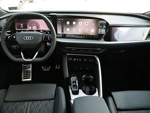 New 2026 Audi SQ5 Premium Plus image 29