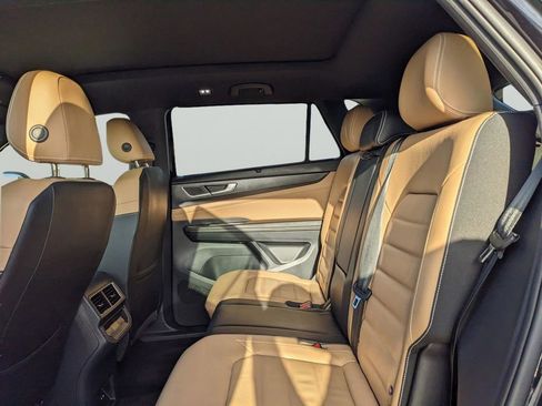 Certified 2024 Volkswagen Atlas Cross Sport SEL R-Line image 16