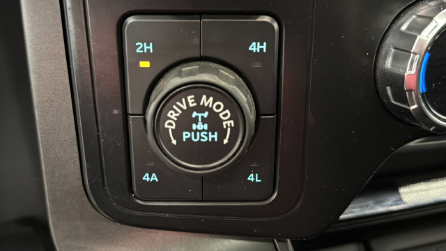 Used 2024 Ford F150 Lariat AWD/4WD image 37