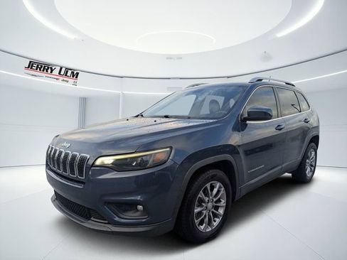 Used 2020 Jeep Cherokee Latitude Plus FWD image 7