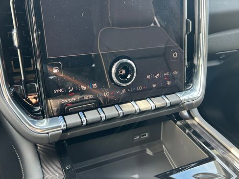 New 2026 GMC Yukon XL Elevation image 18