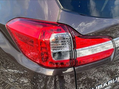 Used 2021 Subaru Ascent Premium w/ Sport Package image 25