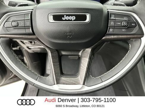Used 2023 Jeep Grand Cherokee L Limited w/ Luxury Tech Group II AWD/4WD image 14