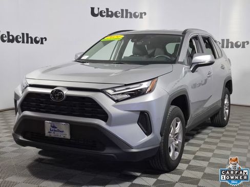 Used 2024 Toyota RAV4 XLE FWD image 3