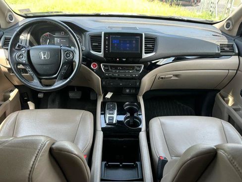 Used 2016 Honda Pilot Touring image 15
