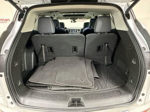Used 2018 Buick Enclave Essence FWD image 27