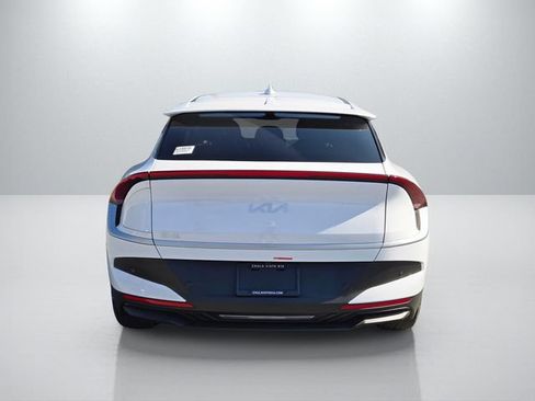 New 2026 Kia EV6 2WD image 5