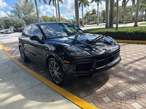 Used 2022 Porsche Cayenne S image 5