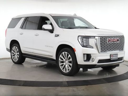 Used 2022 GMC Yukon Denali AWD/4WD image 2