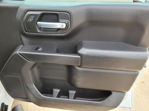 Used 2020 Chevrolet Silverado 1500 Custom Trail Boss w/ Custom Convenience Package image 7