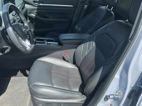Used 2023 Nissan Altima 2.5 SR w/ SR Premium Package AWD/4WD image 9