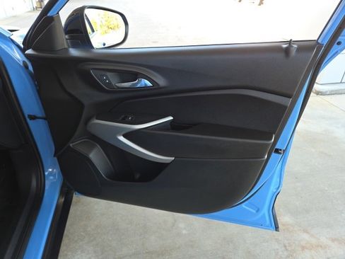 Used 2024 Chevrolet Trax RS w/ Sunroof Package image 41