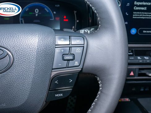 Used 2025 Toyota Camry SE w/ Multimedia Upgrade Package FWD image 31