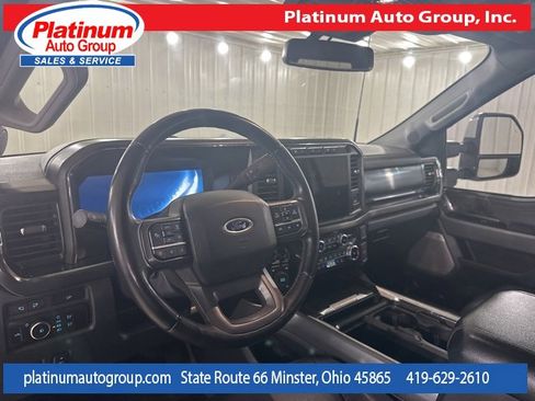 Used 2023 Ford F250 Lariat w/ Tow Technology Package image 12