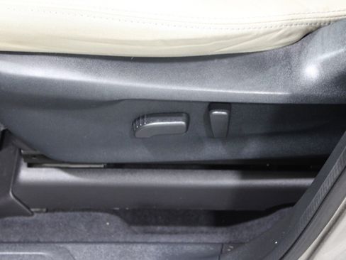 Used 2020 Subaru Ascent Premium w/ Sport Package image 5