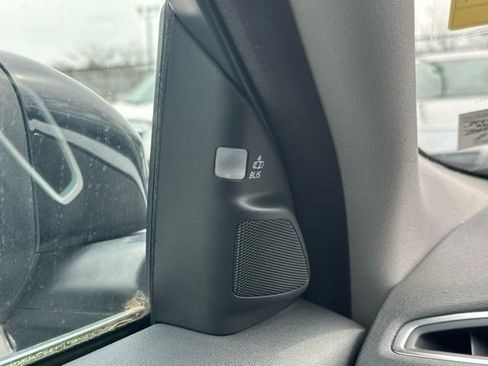 Used 2012 Volvo XC70 3.2 Premier image 20