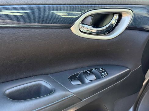 Used 2017 Nissan Sentra SR w/ SR Midnight Edition FWD image 14