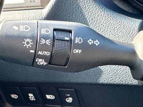 Used 2021 Lexus GX 460 Premium w/ Premium Package image 14