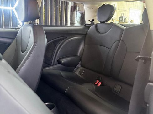 Used 2011 MINI Cooper Hardtop FWD image 30