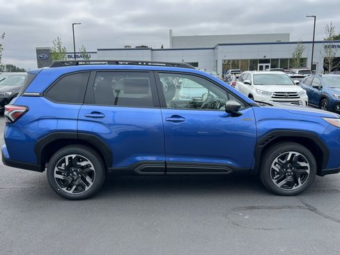 New 2025 Subaru Forester Limited image 3