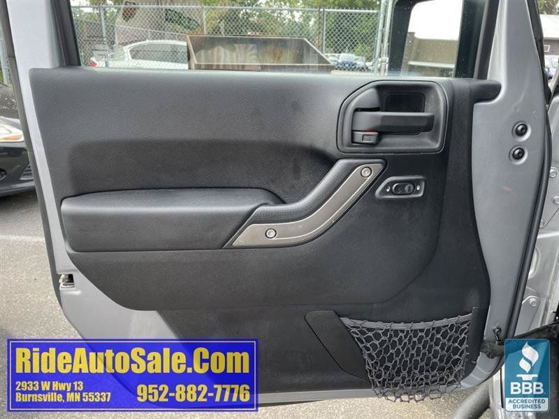 Used 2014 Jeep Wrangler Unlimited Sport w/ Quick Order Package 24S AWD/4WD image 9