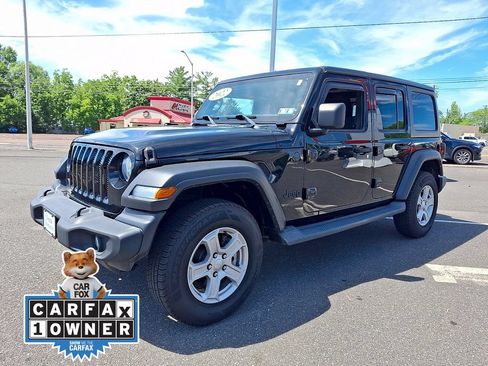Used 2022 Jeep Wrangler Unlimited Sport AWD/4WD image 3