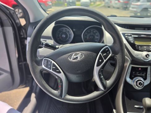 Used 2011 Hyundai Elantra GLS w/ Preferred Equipment Pkg 3 FWD image 6