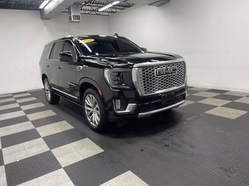 Used 2022 GMC Yukon Denali w/ Denali Premium Package AWD/4WD image 6