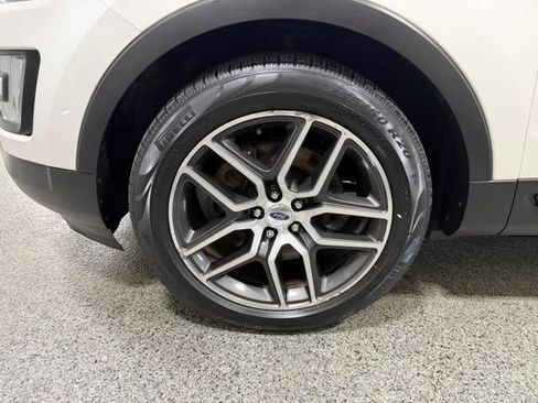 Used 2016 Ford Explorer Sport AWD/4WD image 28