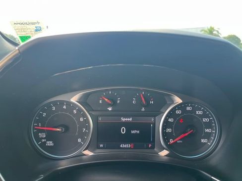 Used 2024 Chevrolet Equinox RS FWD image 19