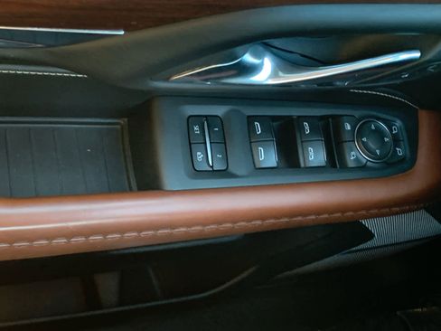 Used 2023 GMC Yukon Denali Ultimate image 22