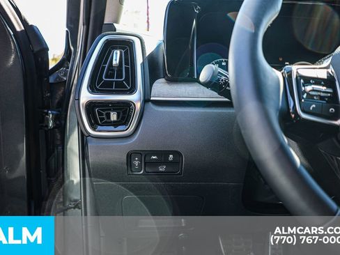 Used 2022 Kia Sorento SX Prestige image 25