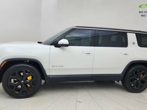 Used 2024 Rivian R1S Adventure AWD/4WD image 3