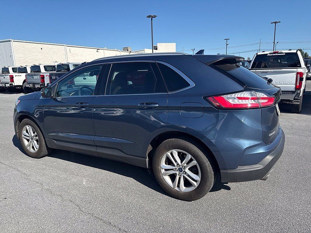 Used 2019 Ford Edge SEL w/ Equipment Group 201A AWD/4WD image 3