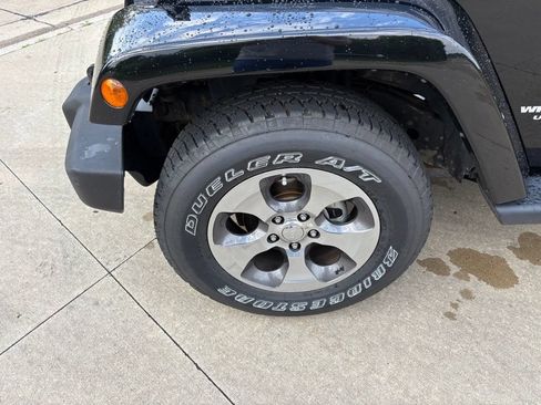 Used 2017 Jeep Wrangler Unlimited Sahara AWD/4WD image 52