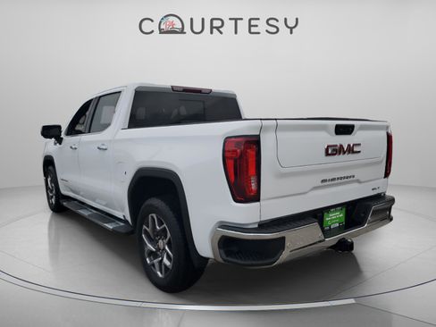 Used 2025 GMC Sierra 1500 SLT w/ SLT Premium Package image 2