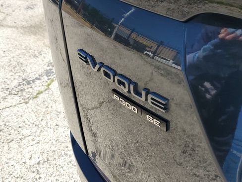 Used 2020 Land Rover Range Rover Evoque R-Dynamic SE AWD/4WD image 7