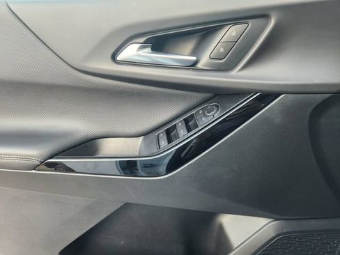 Used 2026 Chevrolet Equinox LT FWD image 25